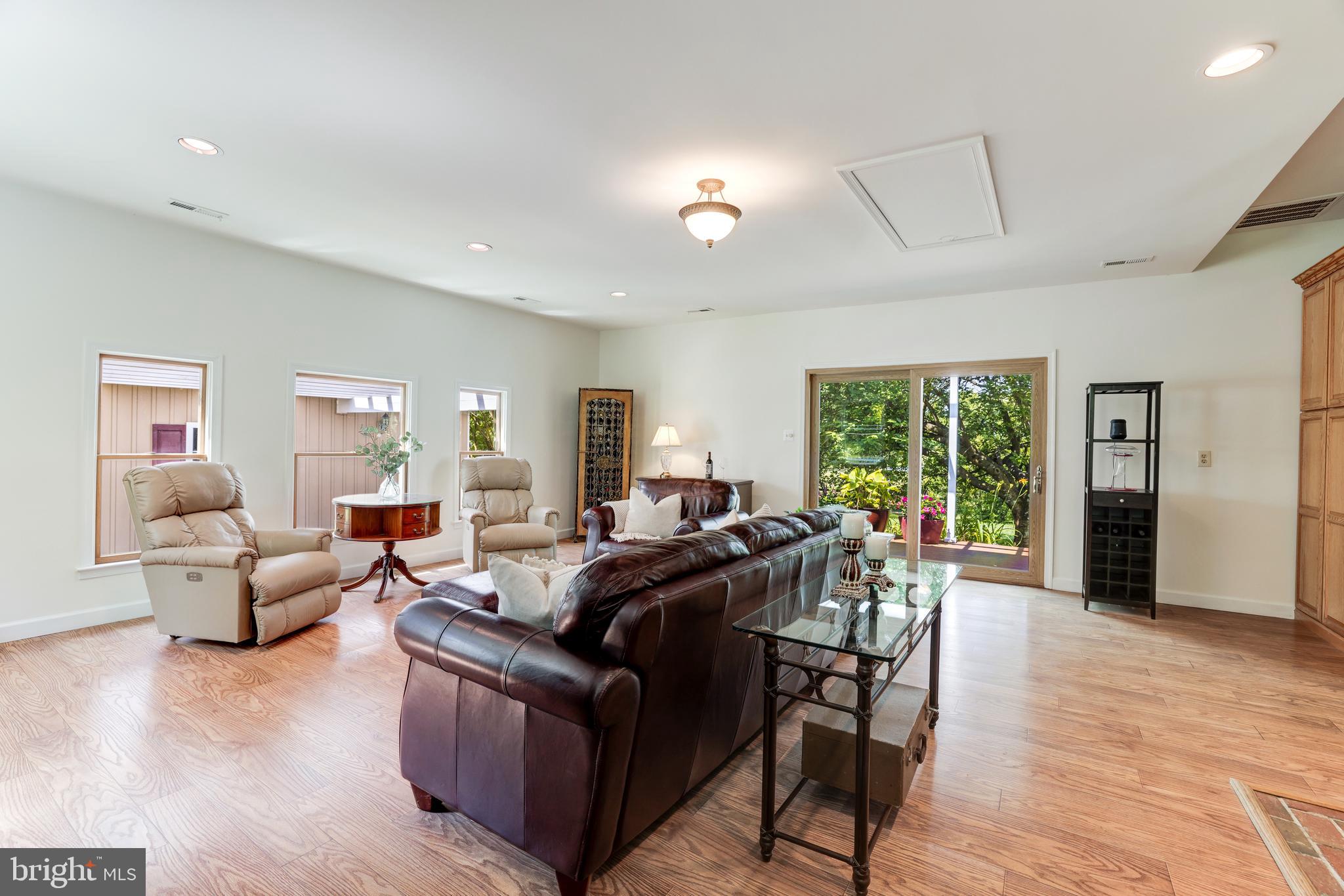 39273 Rodeffer Road Lovettsville, VA 20180 - Photo 40 of 107 Gallery Image 40