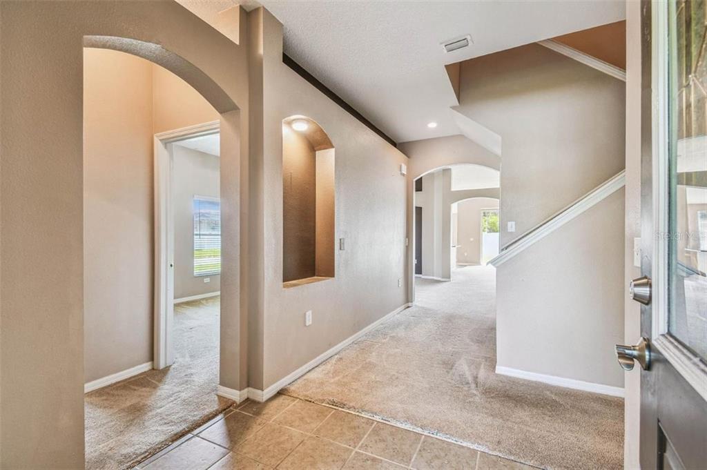 34828 Prairie Ridge Way Zephyrhills, FL 33541 - Photo 2 of 34 Gallery Image 2