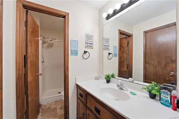 $315,000 | 1505 Emerald Circle, Kearney, MO 64060