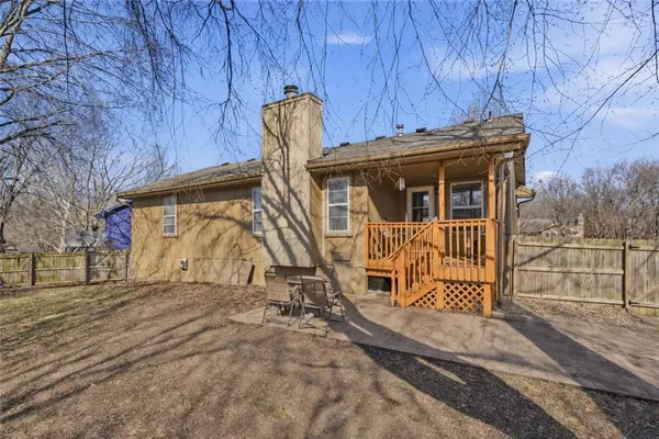 $315,000 | 1505 Emerald Circle, Kearney, MO 64060
