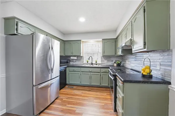 $315,000 | 1505 Emerald Circle, Kearney, MO 64060