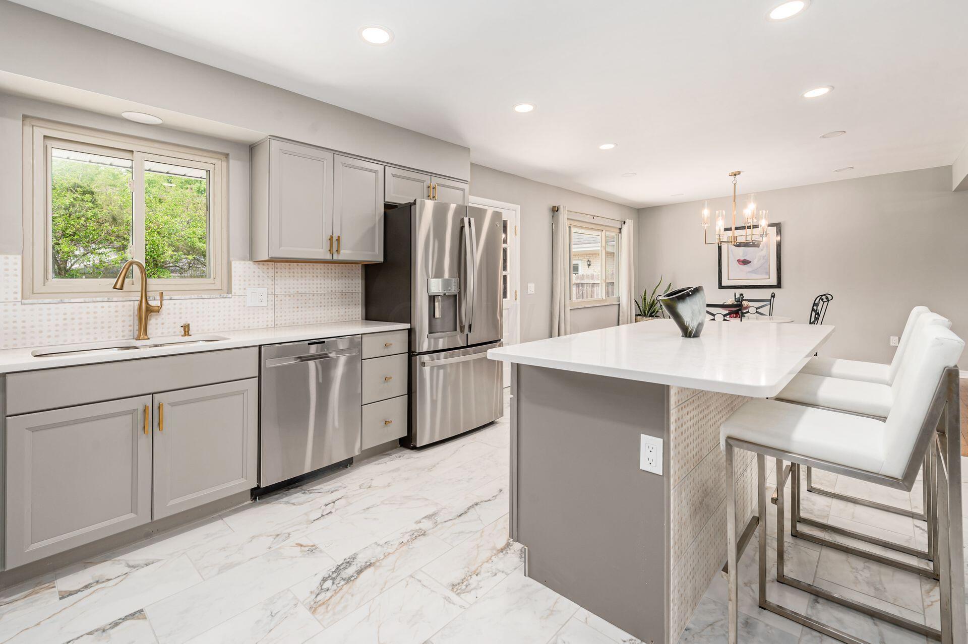 1767 Kenwick Road Columbus, OH 43209 - Photo 13 of 36 Kitchen