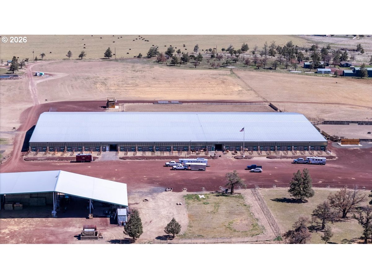 11997 Southwest Cornett Loop Powell Butte, OR 97753 - Photo 4 of 37