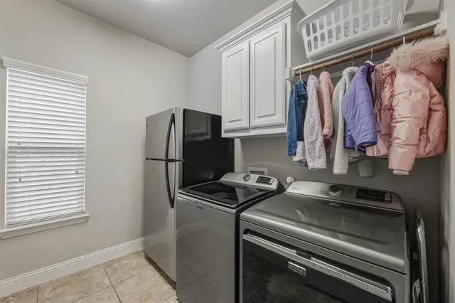 a view of backyard with green space