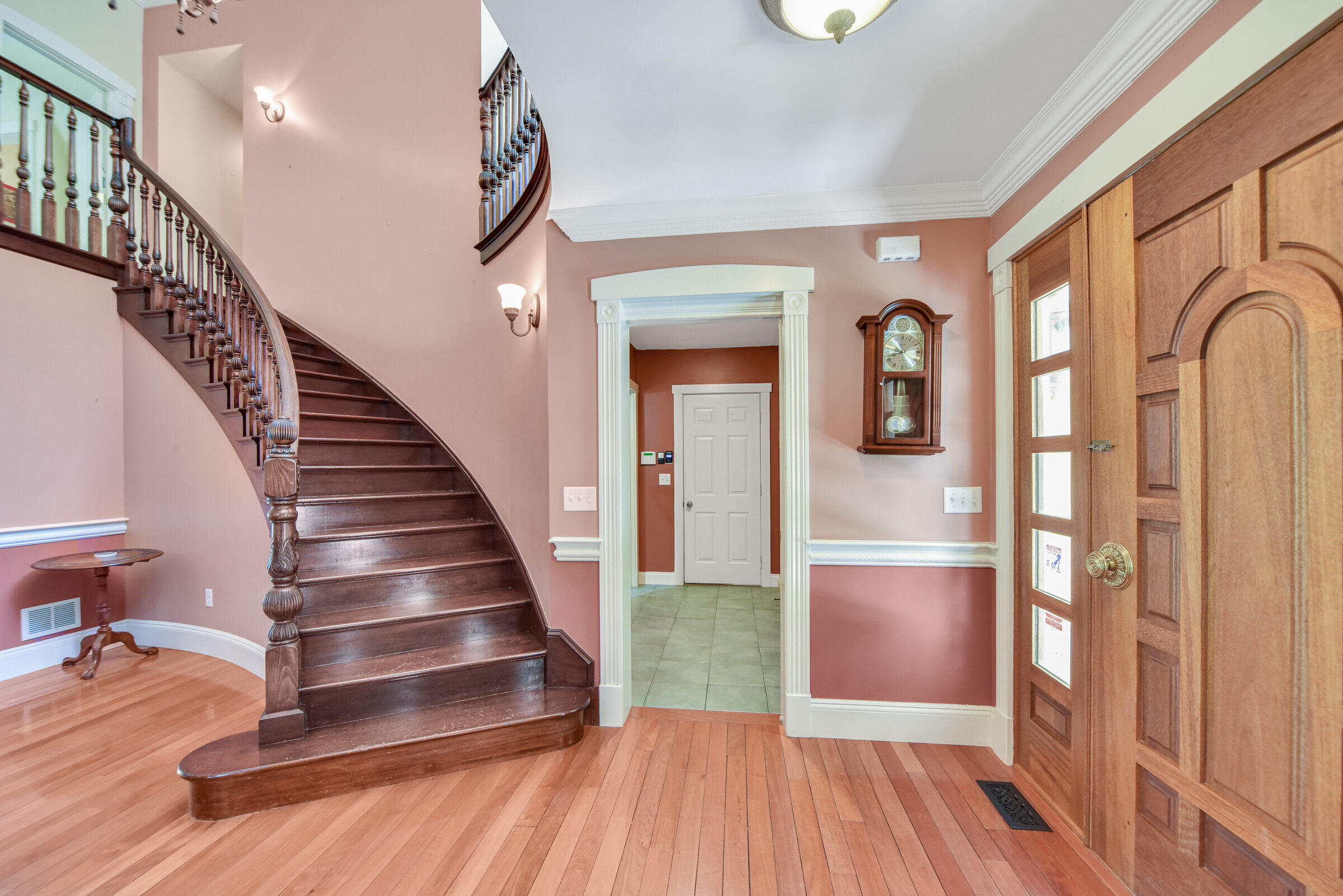 8 Spruce Point Road Kittery, ME 03904 - Photo 18 of 74 8 Spruce Point Rd Kittery Foyer 3
