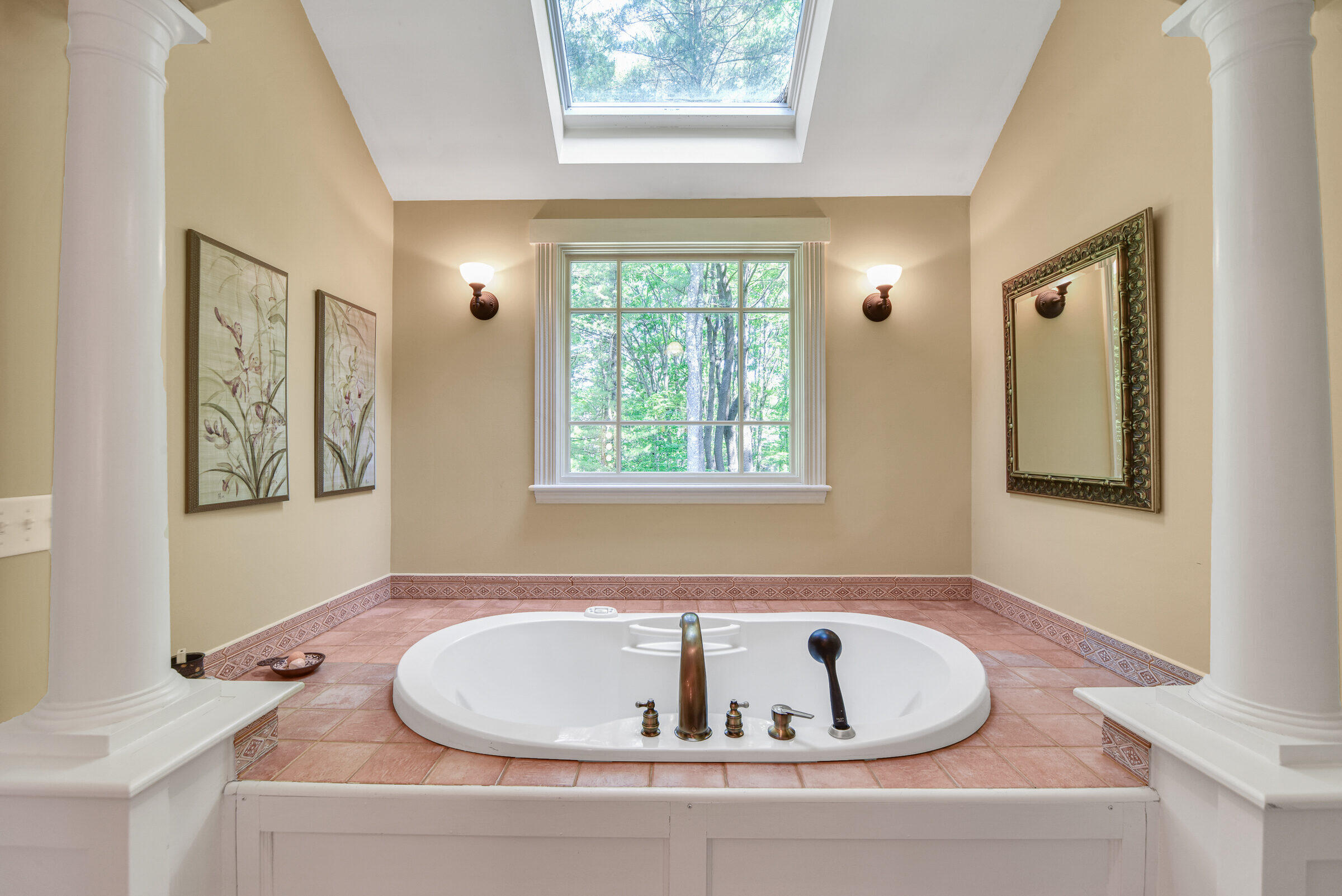 8 Spruce Point Road Kittery, ME 03904 - Photo 42 of 74 8 Spruce Point Rd Kittery Master Bathroo