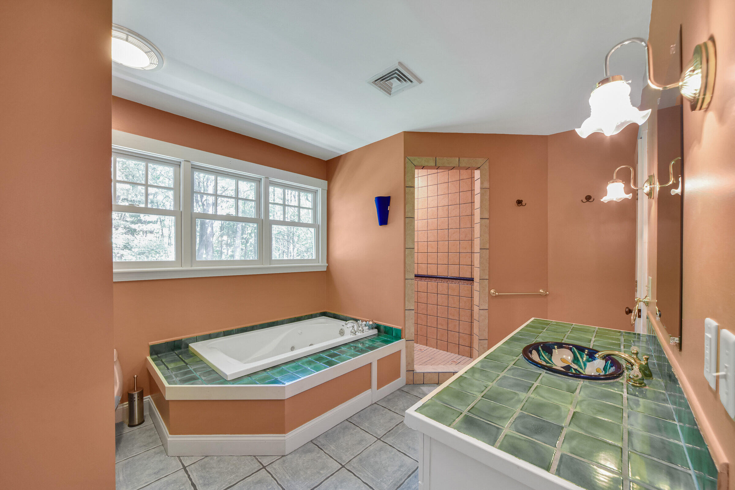 8 Spruce Point Road Kittery, ME 03904 - Photo 52 of 74 8 Spruce Point Rd Kittery Upstairs Bathr