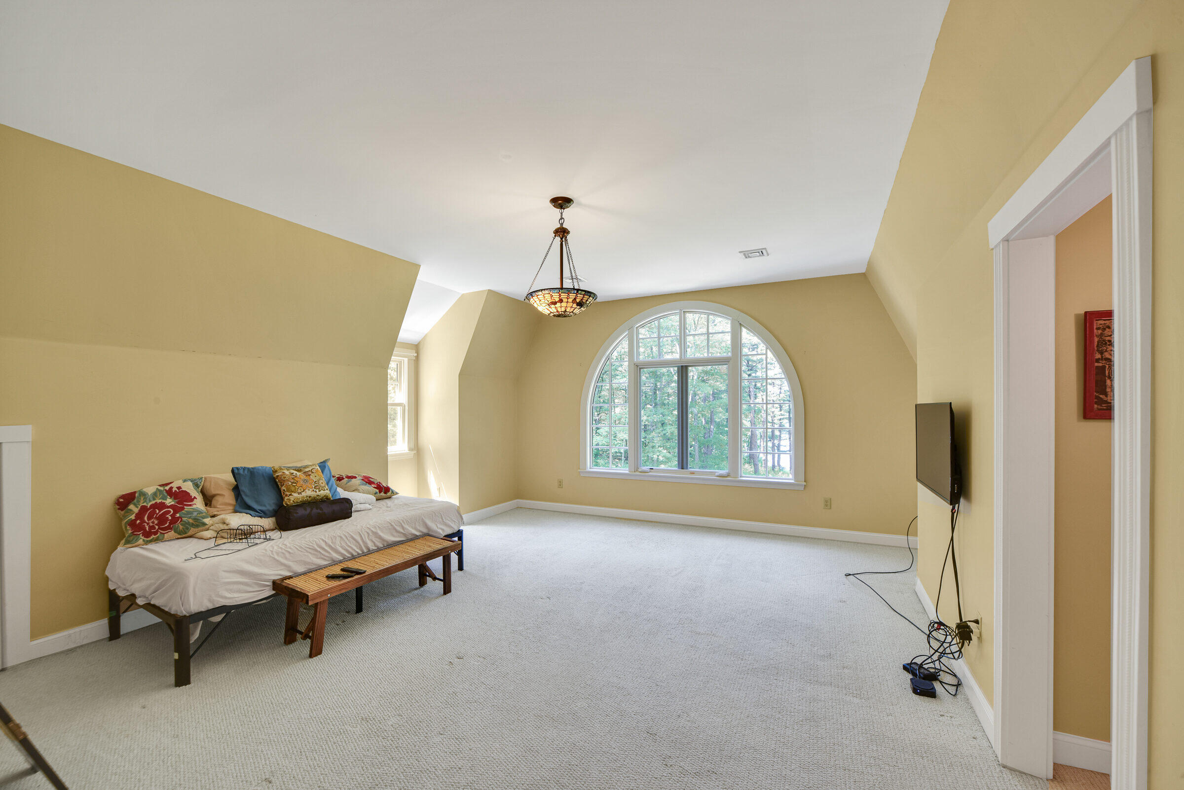 8 Spruce Point Road Kittery, ME 03904 - Photo 55 of 74 8 Spruce Point Rd Kittery Upstairs Bedro