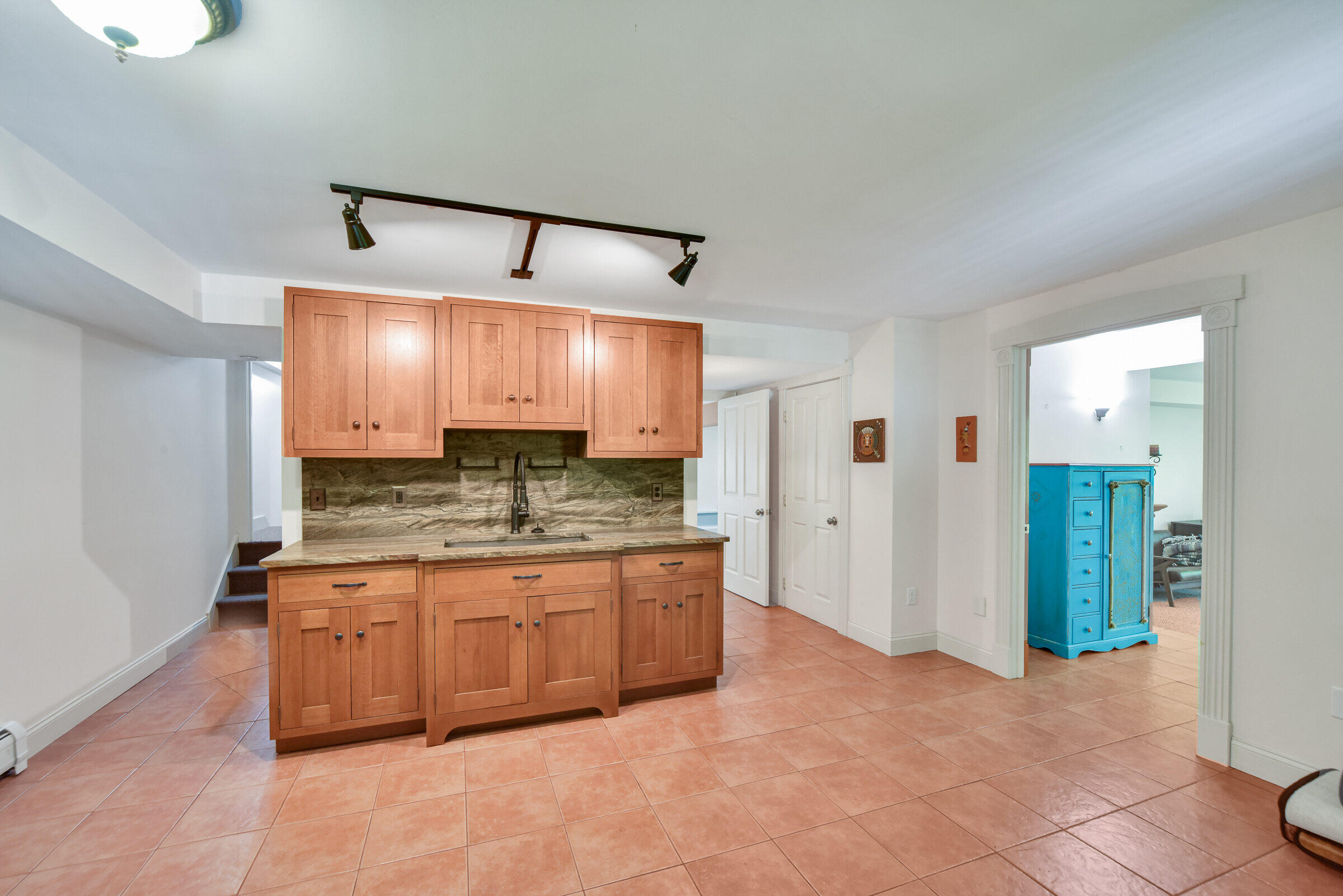 8 Spruce Point Road Kittery, ME 03904 - Photo 60 of 74 8 Spruce Point Rd Kittery Kitchen Area i