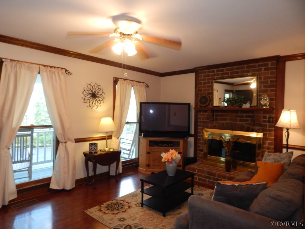 10801 Drayton Road Chester, VA 23831 - Photo 3 of 17