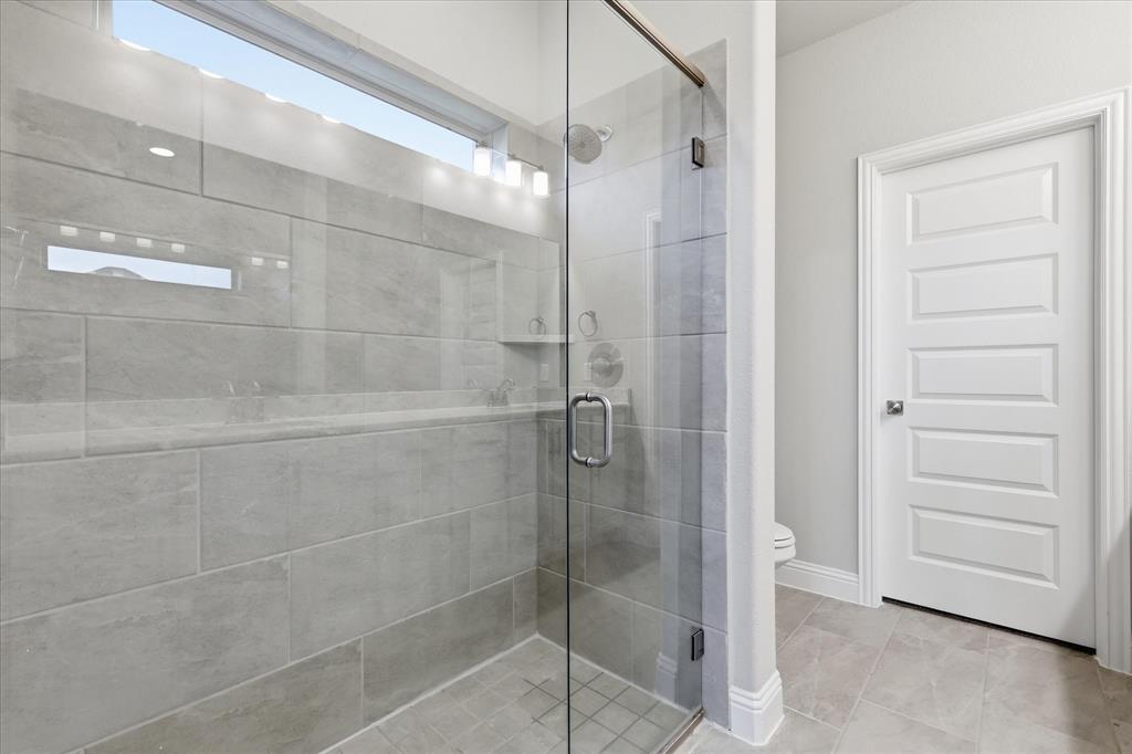 1053 Hickory Lane Howe, TX 75459 - Photo 15 of 36 1st floor Guest Full Bath