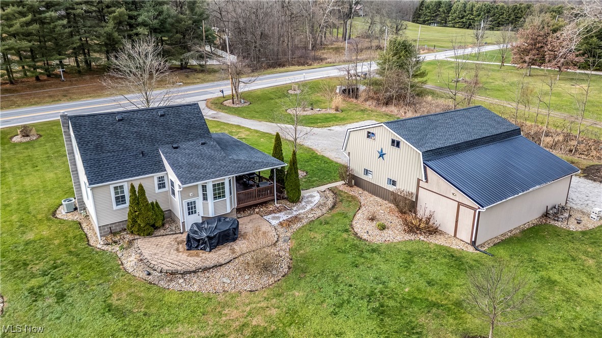 7717 Wadsworth Road Medina, OH 44256 - Photo 3 of 43 Recently landscaped with new River Rock