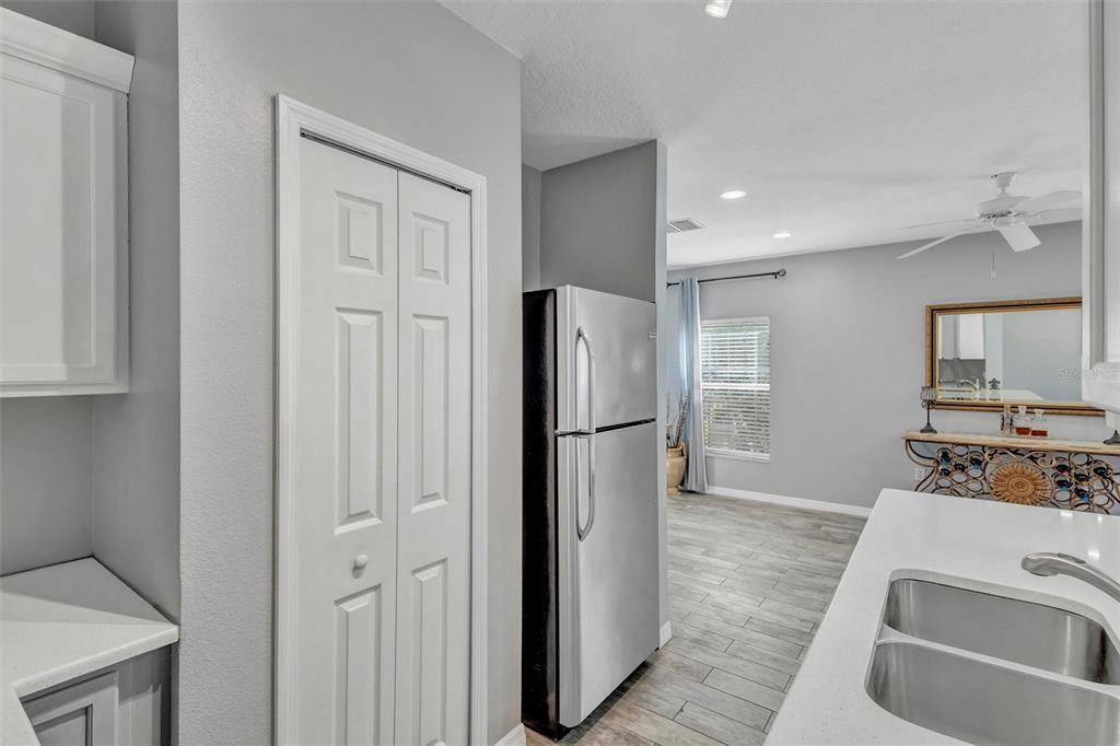 14925 Skip Jack Loop Lakewood Ranch, FL 34202 - Photo 9 of 42