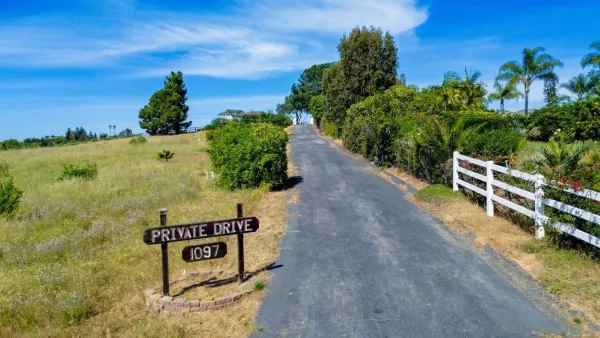 $2,499,000 | 1097 Camino Alisos, Fallbrook, CA 92028