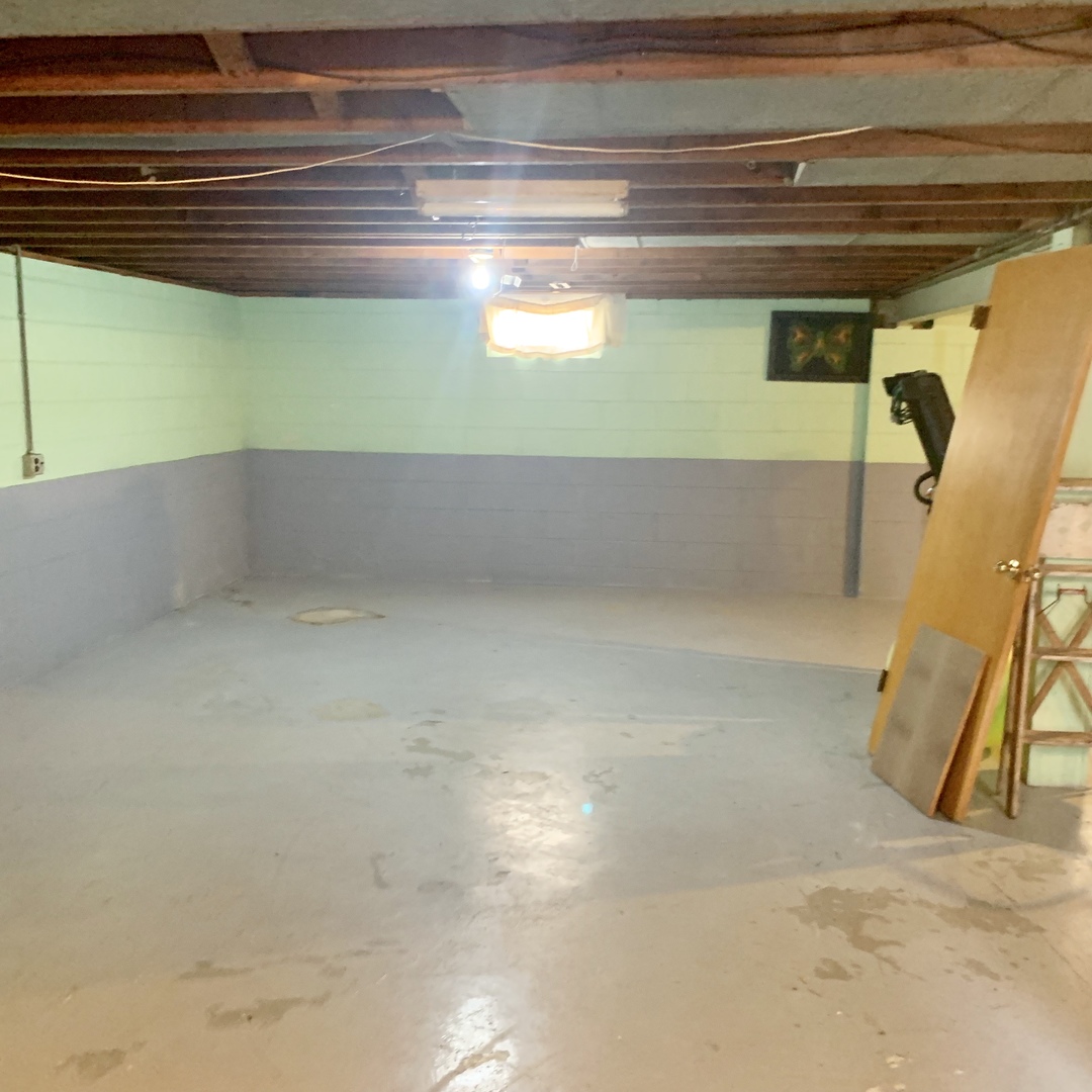18545 Ridgewood Avenue Lansing, IL 60438 - Photo 14 of 37