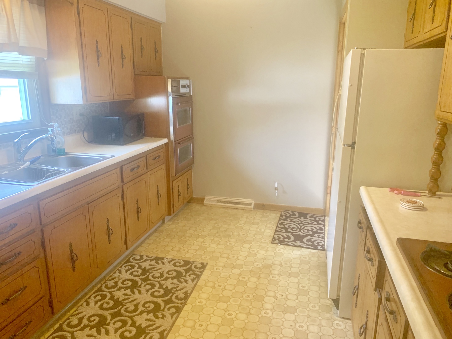 18545 Ridgewood Avenue Lansing, IL 60438 - Photo 7 of 37