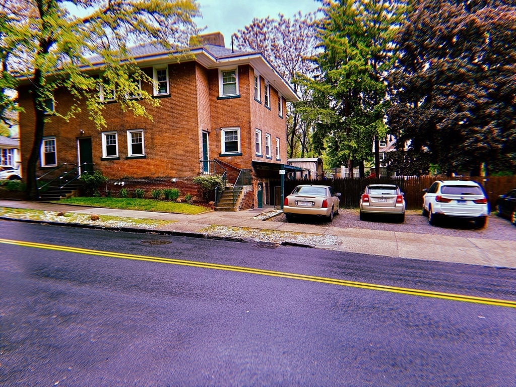 54 Ridgewood Place Springfield, MA 01105 - Photo 10 of 10