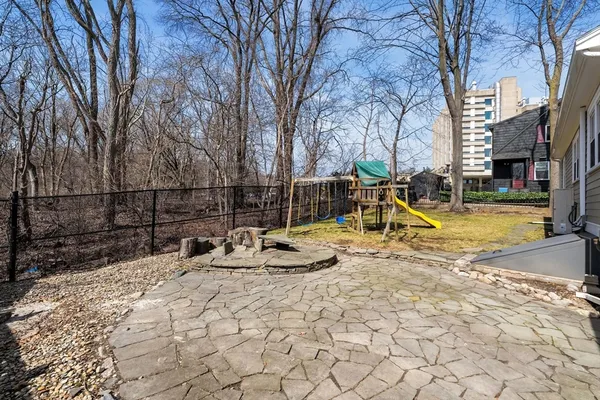 $1,075,000 | 5 Martinwood Road, Boston, MA 02130