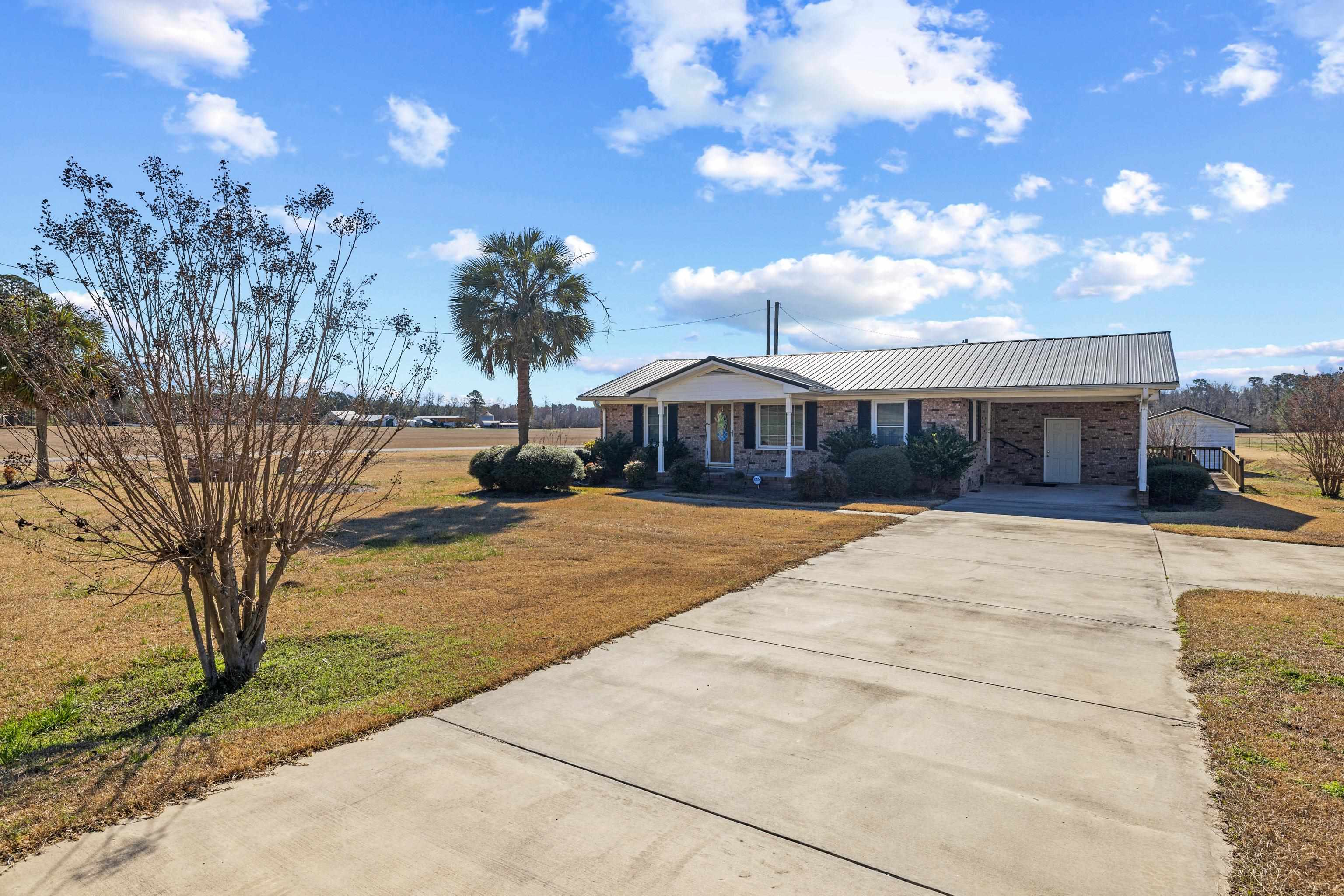 7473 Lundy Short Cut Road Galivants Ferry, SC 29544 - Photo 2 of 34