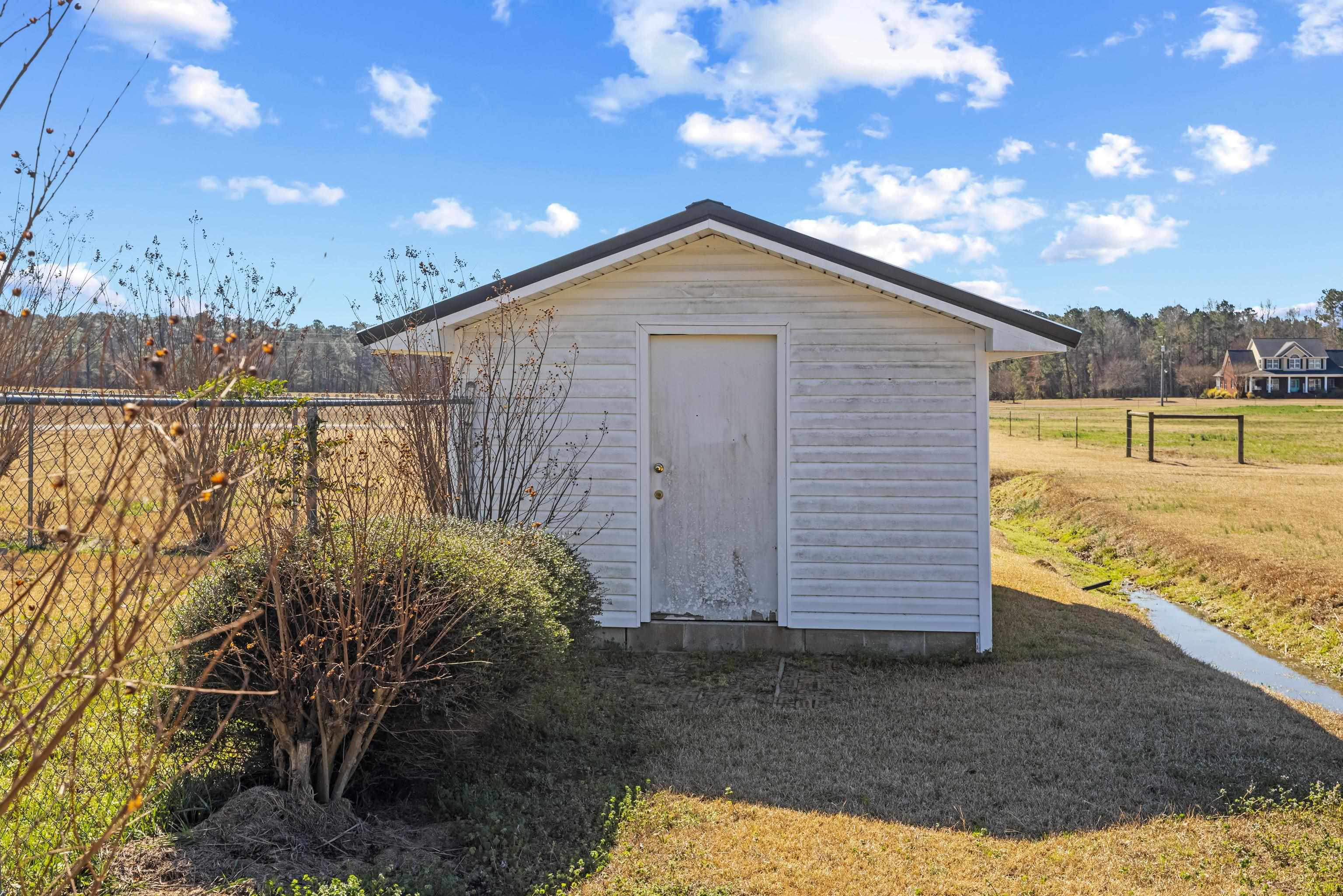 7473 Lundy Short Cut Road Galivants Ferry, SC 29544 - Photo 28 of 34