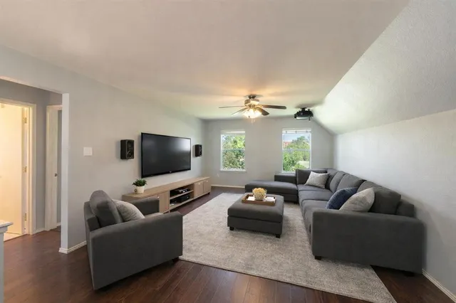 $2,300 | 9200 Warren Drive, McKinney, TX 75071