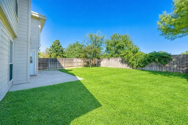 $2,300 | 9200 Warren Drive, McKinney, TX 75071