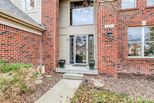 $659,000 | 33 Fox Point Court, Ada, MI 49301
