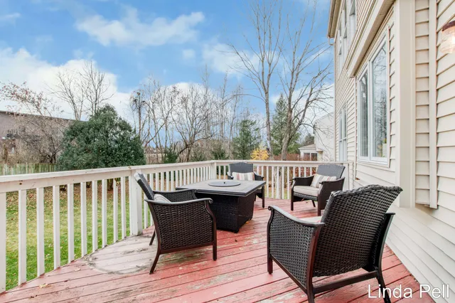 $659,000 | 33 Fox Point Court, Ada, MI 49301