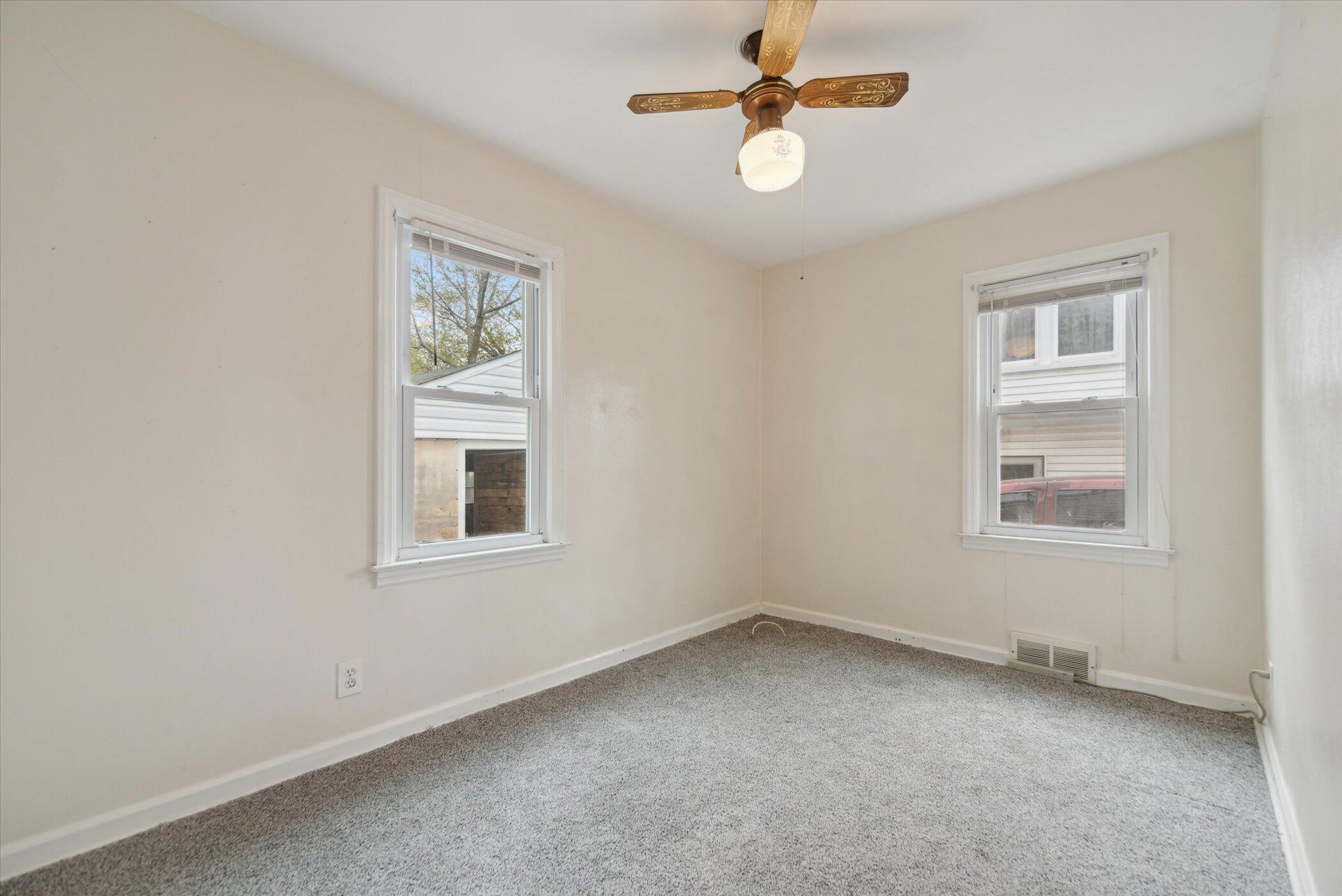 715 West Holmes Road Lansing, MI 48910 - Photo 15 of 24 18-715-W-Holmes-Rd-Lansing-MI-48910-Wind