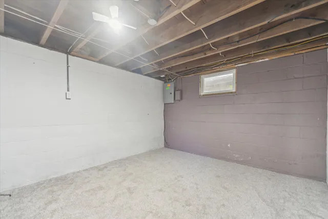 $134,900 | 715 West Holmes Road, Lansing, MI 48910