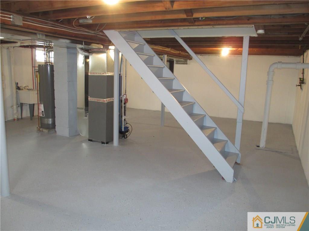 77 Middle Hill Road Colonia, NJ 07067 - Photo 19 of 21 a view of an empty room