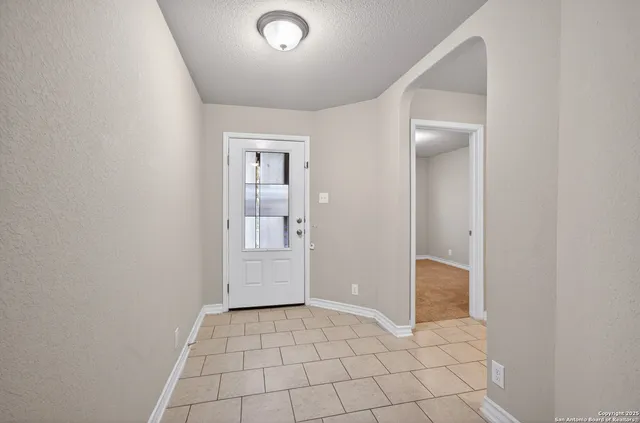 $2,100 | 8710 Fischer Falls, San Antonio, TX 78254