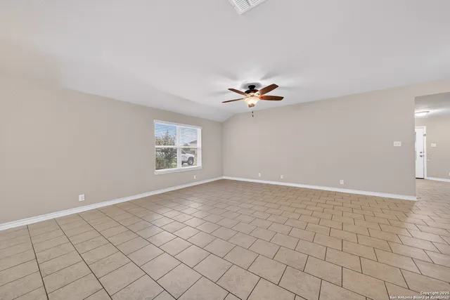 $2,100 | 8710 Fischer Falls, San Antonio, TX 78254