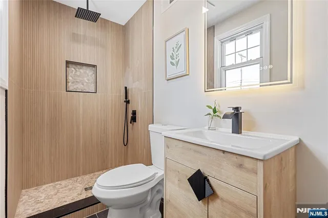 $650,000 | 34 Emerald Street, Hackensack, NJ 07601