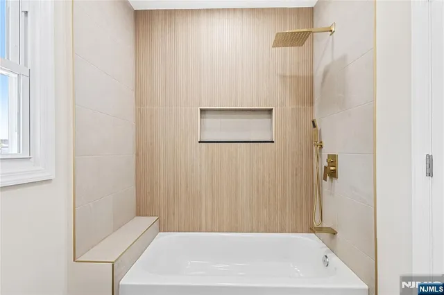 $650,000 | 34 Emerald Street, Hackensack, NJ 07601