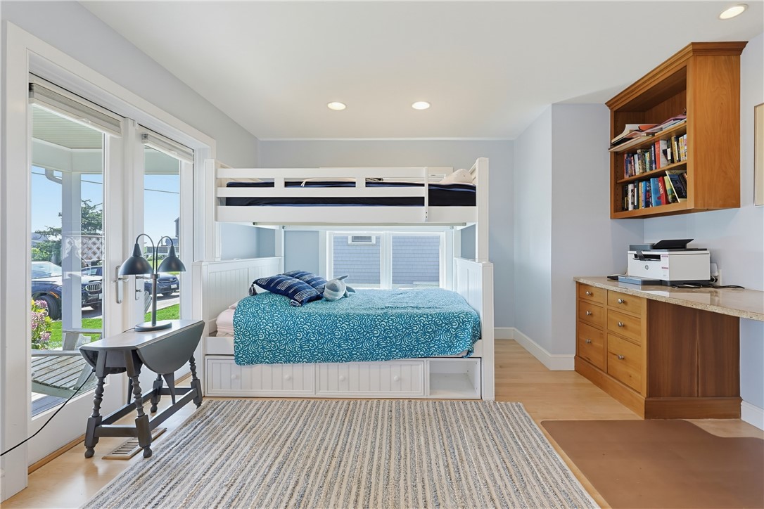 175 Peninsula Road South Kingstown, RI 02879 - Photo 31 of 42 Gallery Image 31
