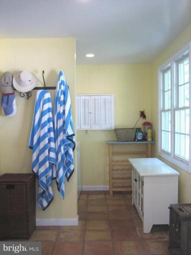 4249 Holly Point Road Edgewater, MD 21037 - Photo 19 of 30 Laundry Area 1