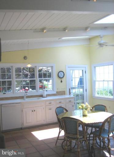 4249 Holly Point Road Edgewater, MD 21037 - Photo 21 of 30 Kitchen #2