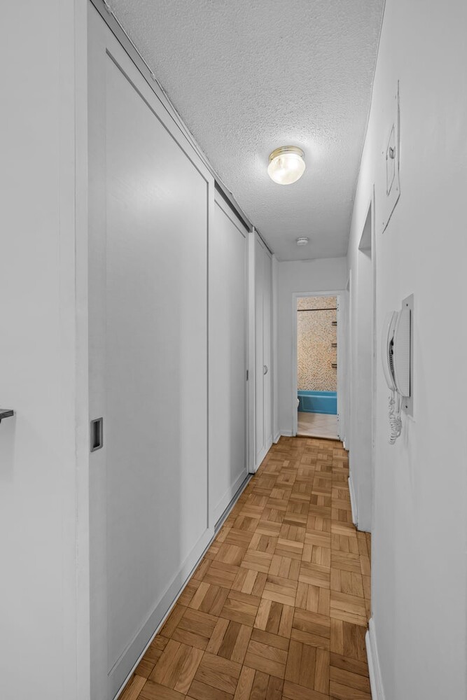 2400 Johnson Avenue, Unit 2F Bronx, NY 10463 - Photo 15 of 25 a view of hallway