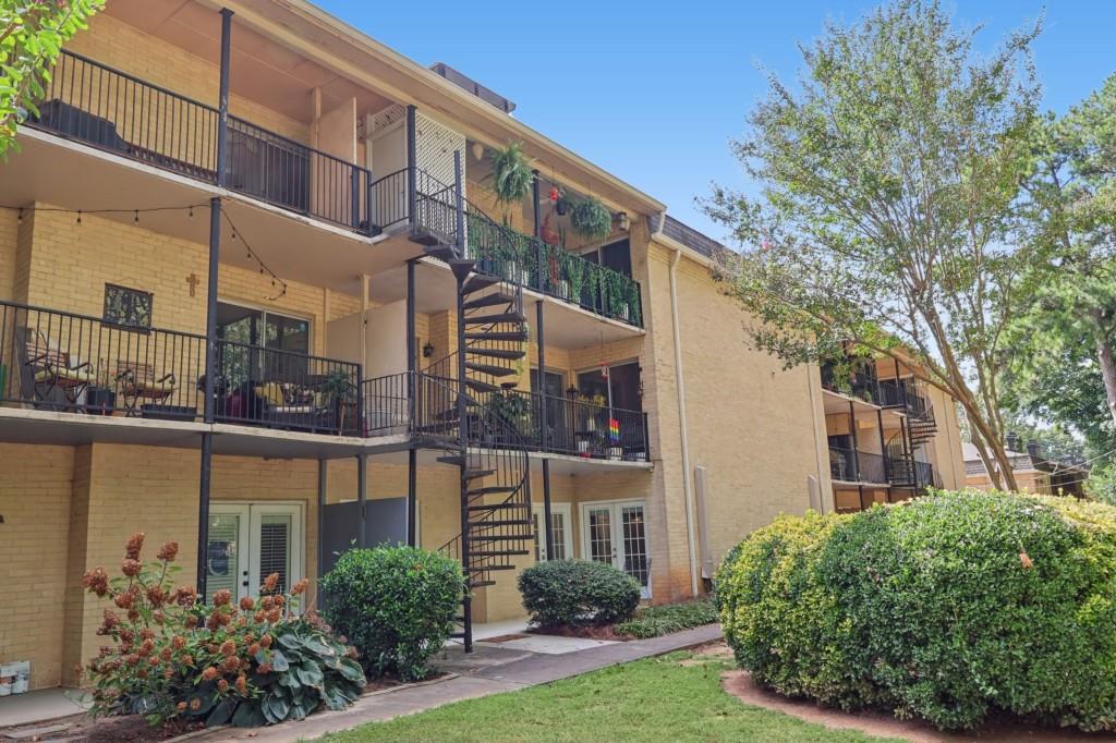 5400 Roswell Road Northeast, Unit N9 Sandy Springs, GA 30342 - Photo 18 of 20 Gallery Image 18