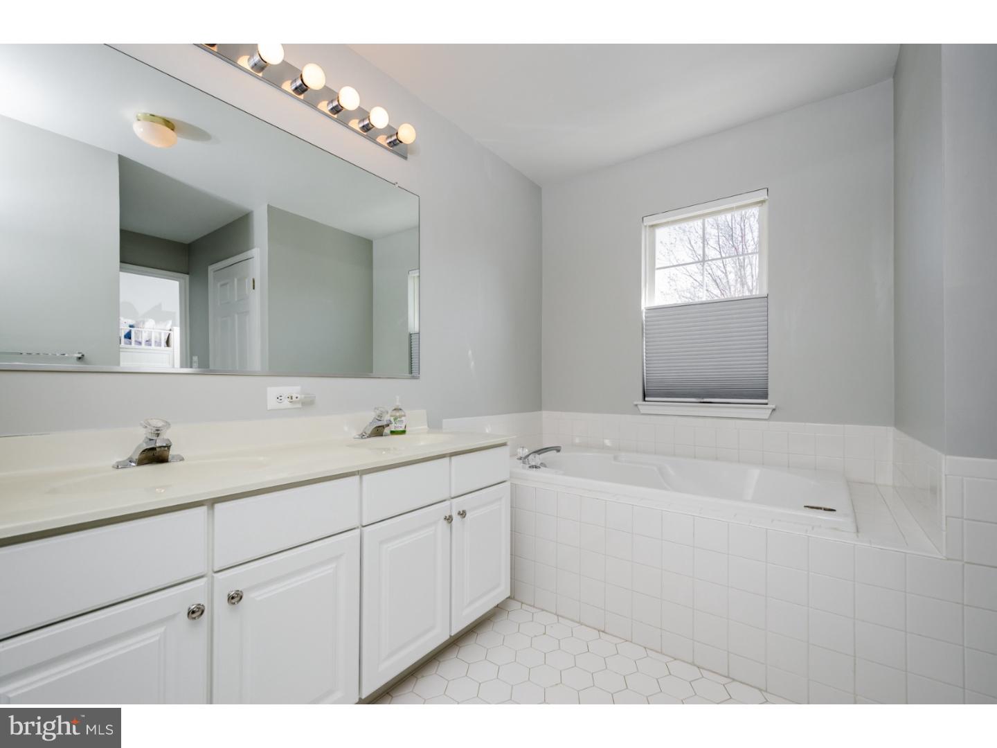 303 Watkins Road Pennington, NJ 08534 - Photo 15 of 22 Bathroom