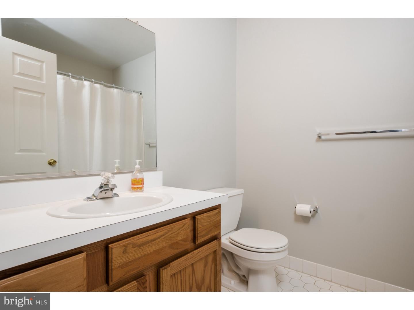 303 Watkins Road Pennington, NJ 08534 - Photo 17 of 22 Bathroom