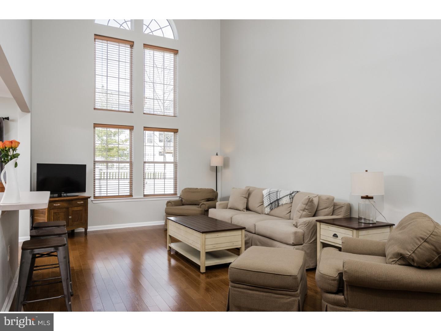 303 Watkins Road Pennington, NJ 08534 - Photo 3 of 22 Living Room
