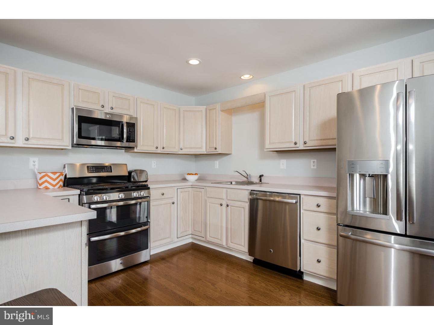 303 Watkins Road Pennington, NJ 08534 - Photo 8 of 22 Kitchen