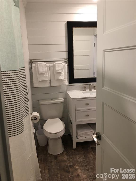 646 Portside Drive Davidson, NC 28036 - Photo 20 of 48 a bathroom with a toilet sink and mirror