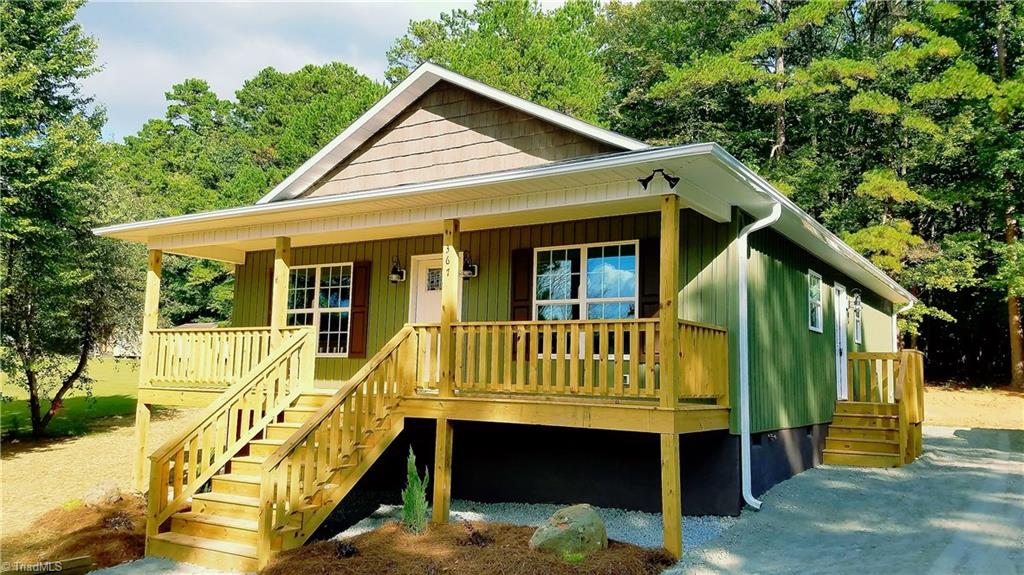 367 Briggs Road Lexington, NC 27292 - Photo 2 of 22 GORGEOUS! BRAND NEW! BOARD AND BATTEN SIDING, FLAT LOT-SO NICE!!