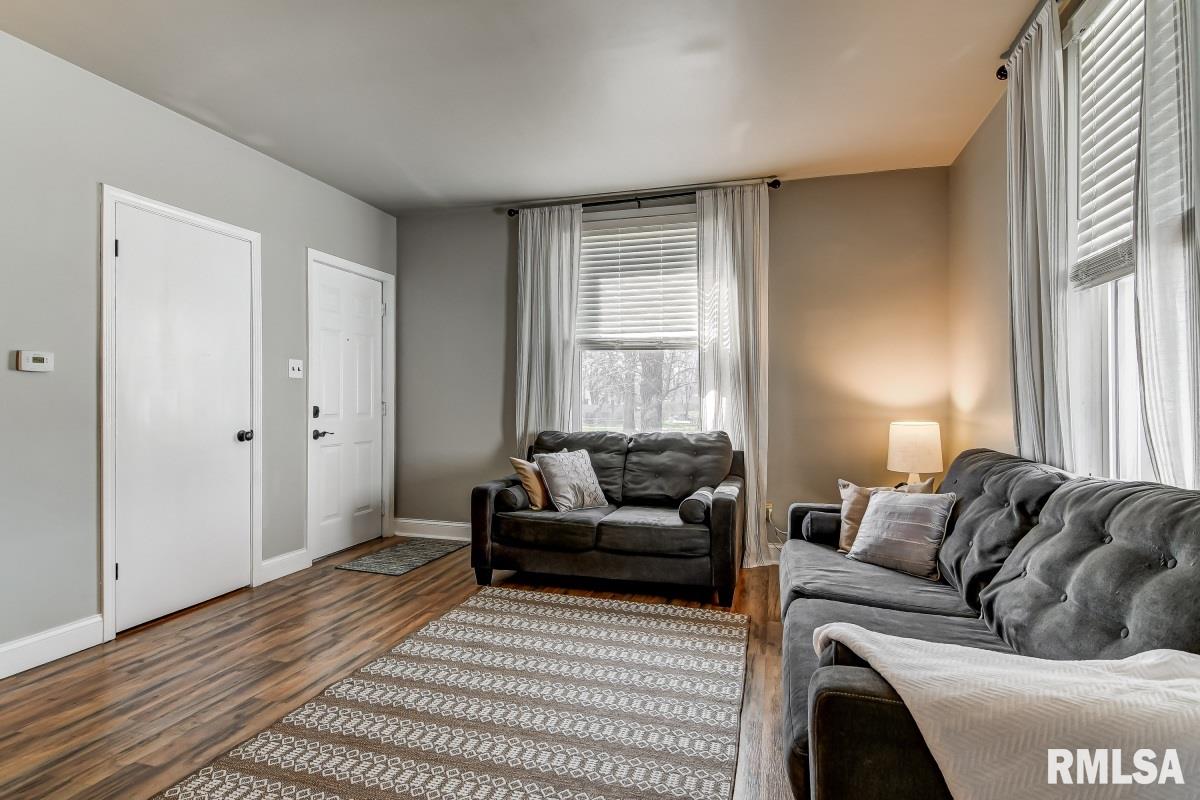 1214 North Bond Street Springfield, IL 62702 - Photo 5 of 30 Gallery Image 5