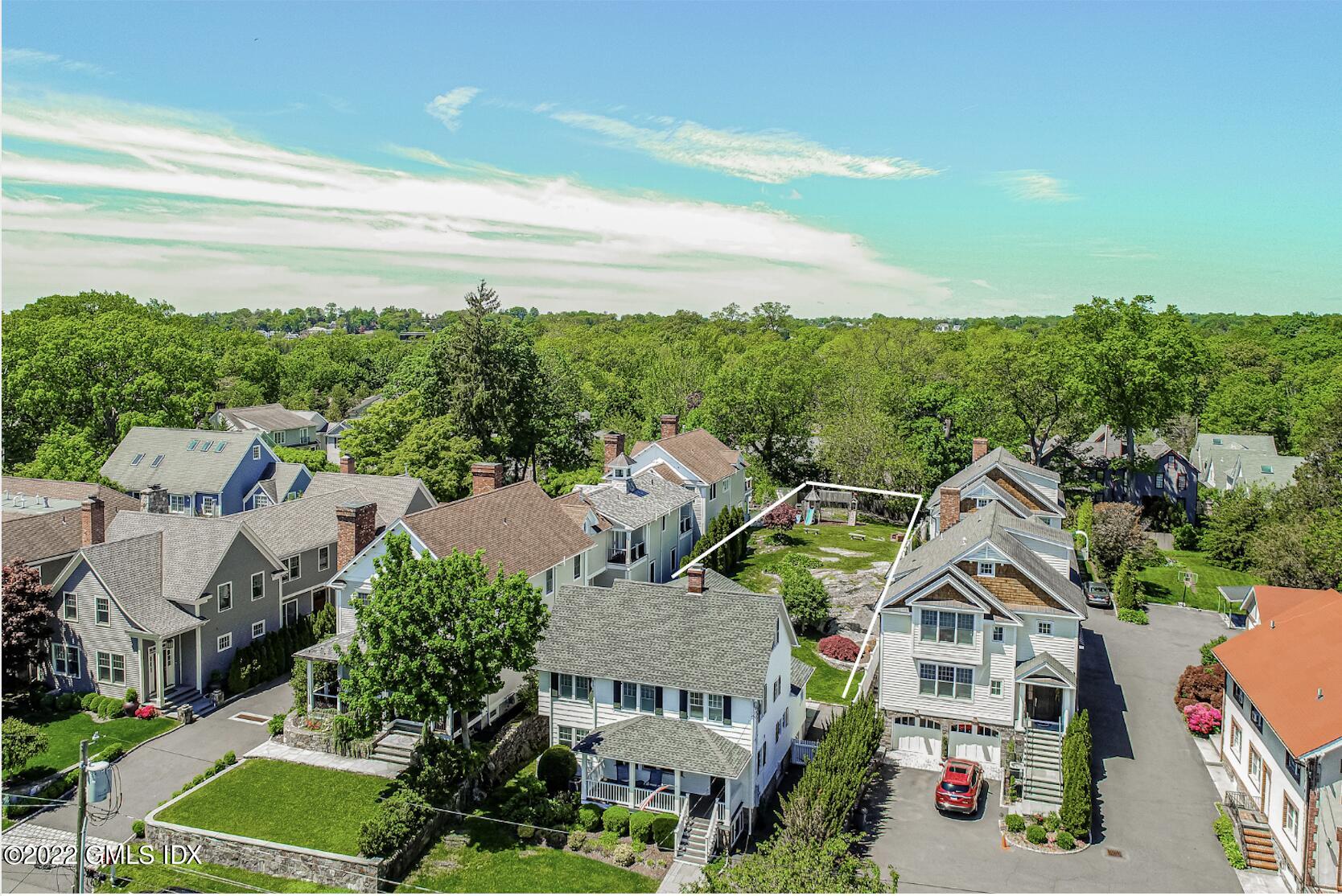 46 Orchard Place Greenwich, CT 06830 - Photo 2 of 28 46 orchard