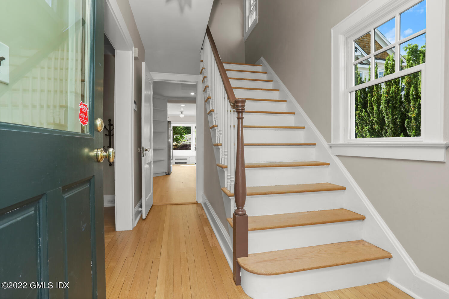 46 Orchard Place Greenwich, CT 06830 - Photo 4 of 28 027-025-033-1500x1000