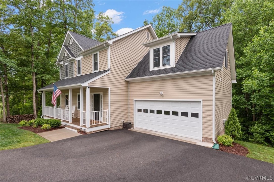 11814 Rimswell Turn Midlothian, VA 23112 - Photo 4 of 42 Gallery Image 4